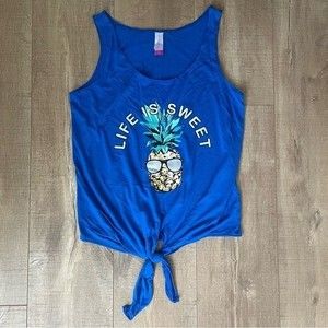 No Boundaries “Life is sweet” tank top with a knot